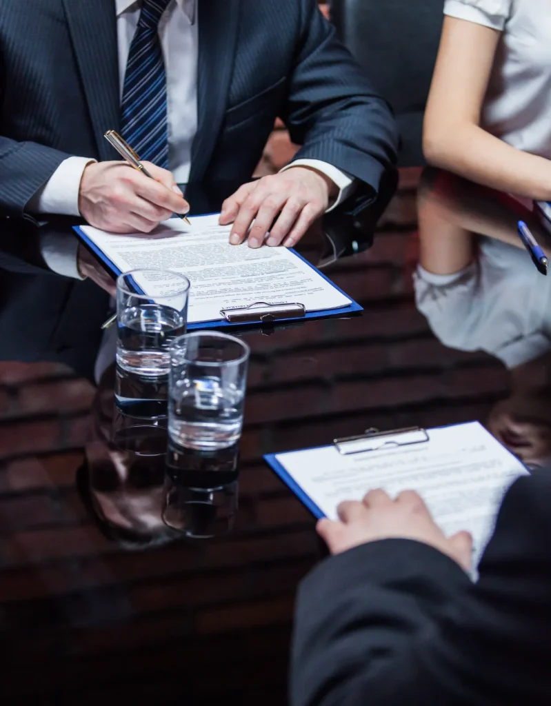 businessmen-subscribing-the-agreement-2025-01-09-15-04-53-utc